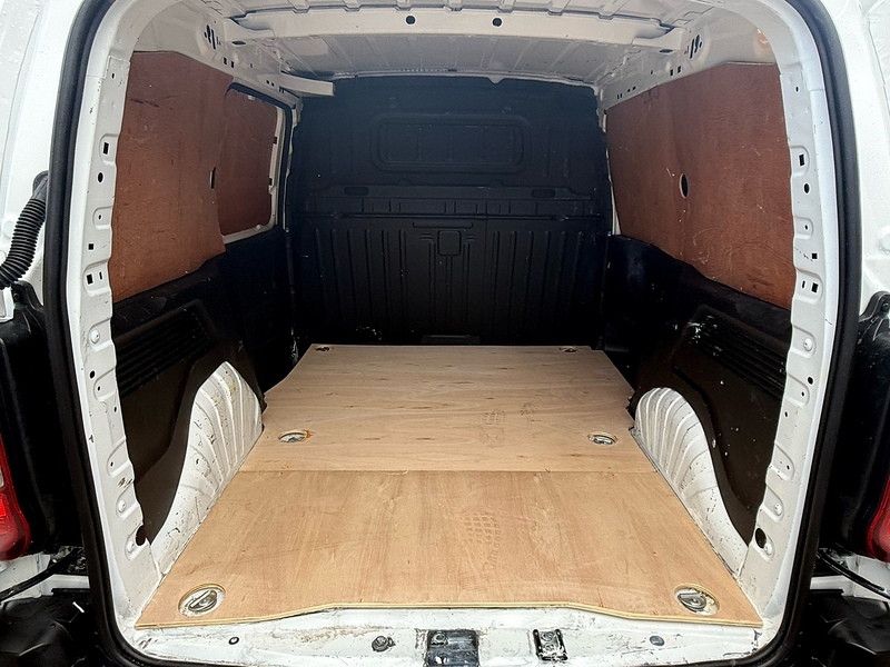 Vauxhall 1.5 Turbo D 2300 Dynamic Panel Van 4dr Diesel Manual L1 H1 Euro 6 (100 ps)