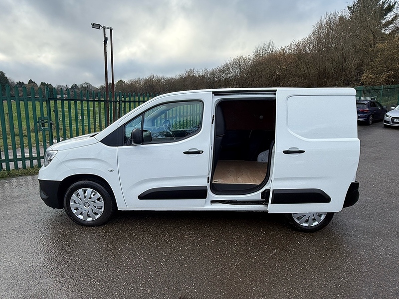 Vauxhall 1.5 Turbo D 2300 Dynamic Panel Van 4dr Diesel Manual L1 H1 Euro 6 (100 ps)