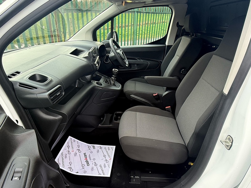 Vauxhall 1.5 Turbo D 2300 Dynamic Panel Van 4dr Diesel Manual L1 H1 Euro 6 (100 ps)