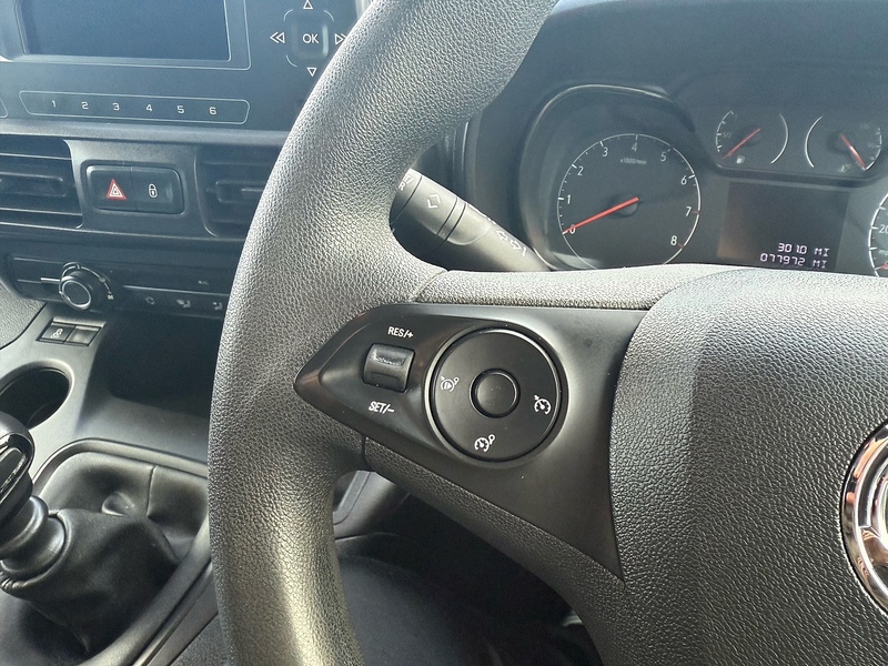 Vauxhall 1.5 Turbo D 2300 Dynamic Panel Van 4dr Diesel Manual L1 H1 Euro 6 (100 ps)