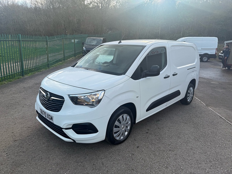Vauxhall 1.5 Turbo D 2300 Sportive Panel Van 4dr Diesel Manual L2 H1 Euro 6 (s/s) (100 ps)
