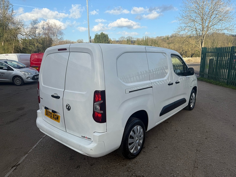 Vauxhall 1.5 Turbo D 2300 Sportive Panel Van 4dr Diesel Manual L2 H1 Euro 6 (s/s) (100 ps)