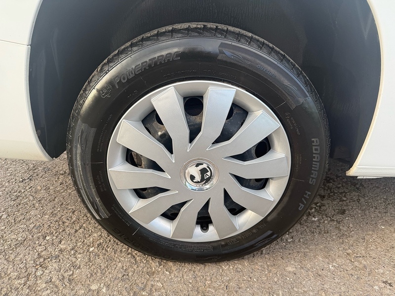 Vauxhall 1.5 Turbo D 2300 Sportive Panel Van 4dr Diesel Manual L2 H1 Euro 6 (s/s) (100 ps)