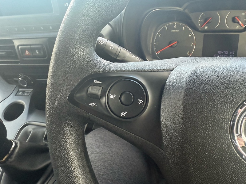 Vauxhall 1.5 Turbo D 2300 Sportive Panel Van 4dr Diesel Manual L2 H1 Euro 6 (s/s) (100 ps)