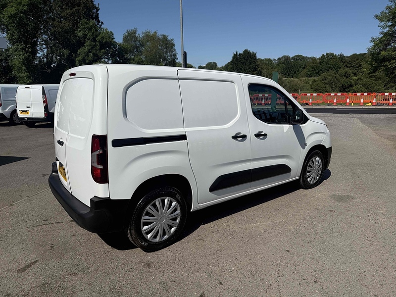 Toyota 1.5 BlueHDi Active Short Panel Van 5dr Diesel Manual SWB Euro 6 (s/s) (100 bhp)