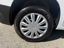 Toyota PROACE CITY BlueHDi Active 