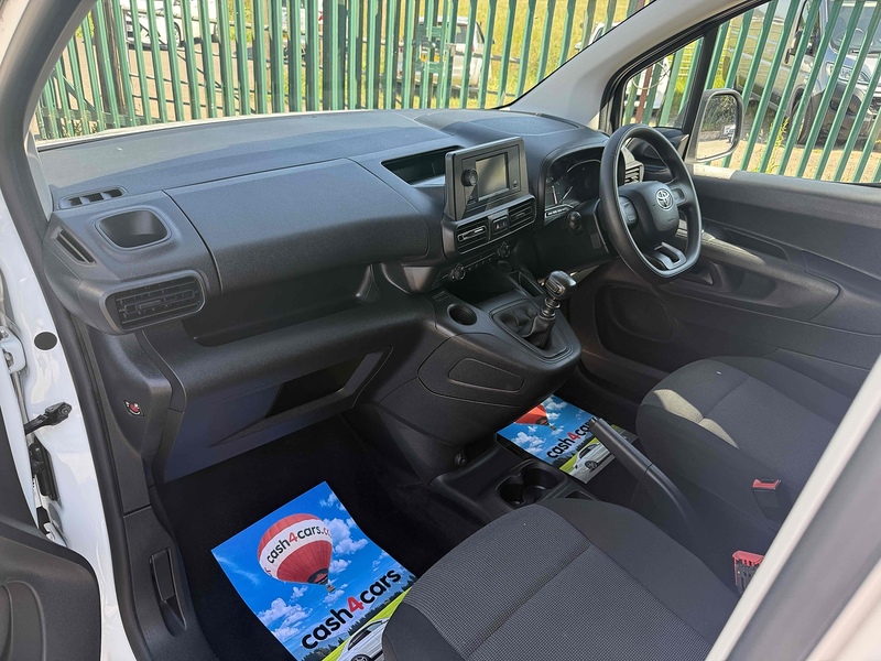 Toyota 1.5 BlueHDi Active Short Panel Van 5dr Diesel Manual SWB Euro 6 (s/s) (100 bhp)