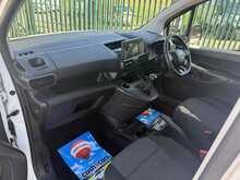 Toyota PROACE CITY BlueHDi Active 