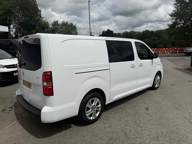 Vauxhall 2.0 Turbo D 3100 Elite Crew Van Double Cab 5dr Diesel Manual L2 H1 Euro 6 (s/s) (145 ps)