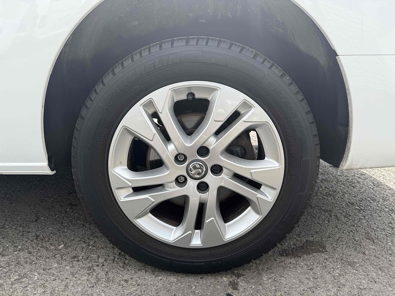 Vauxhall 2.0 Turbo D 3100 Elite Crew Van Double Cab 5dr Diesel Manual L2 H1 Euro 6 (s/s) (145 ps)