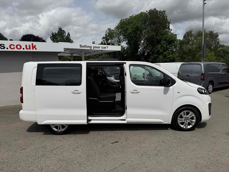 Vauxhall 2.0 Turbo D 3100 Elite Crew Van Double Cab 5dr Diesel Manual L2 H1 Euro 6 (s/s) (145 ps)