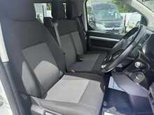 Vauxhall Vivaro Turbo D 3100 Elite 