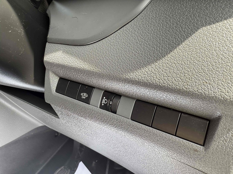 Vauxhall 2.0 Turbo D 3100 Elite Crew Van Double Cab 5dr Diesel Manual L2 H1 Euro 6 (s/s) (145 ps)