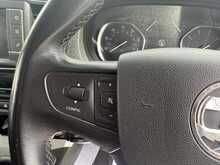 Vauxhall Vivaro Turbo D 3100 Elite 