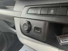 Vauxhall Vivaro Turbo D 3100 Elite 