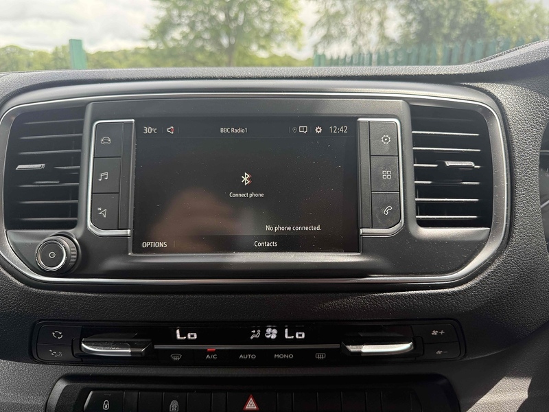 Vauxhall 2.0 Turbo D 3100 Elite Crew Van Double Cab 5dr Diesel Manual L2 H1 Euro 6 (s/s) (145 ps)