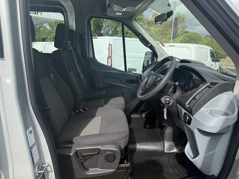 Ford 2.2 TDCi 460 HDT Minibus 4dr Diesel Manual L4 H3 (18 seats) (196 g/km, 123 bhp)