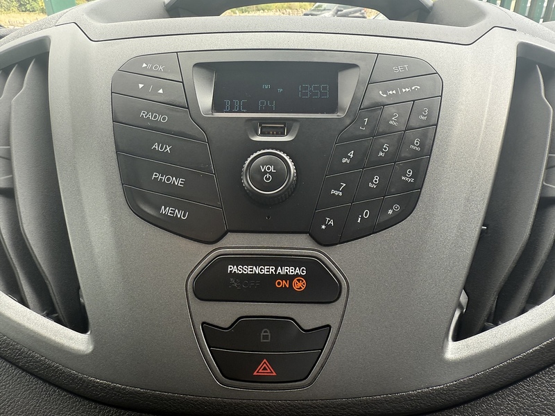 Ford 2.2 TDCi 460 HDT Minibus 4dr Diesel Manual L4 H3 (18 seats) (196 g/km, 123 bhp)