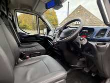 AUTO CHERRY PICKER - 7 TONS