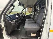 AUTO CHERRY PICKER - 7 TONS