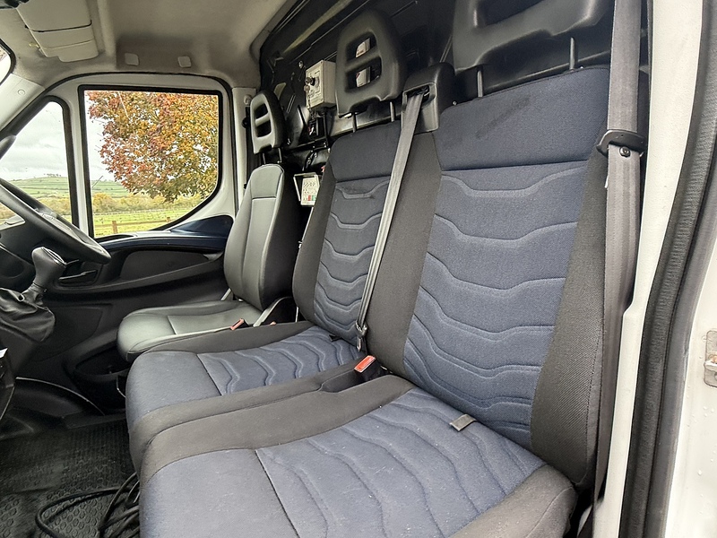 Iveco 3.0D HPI 18V 70C 3450 Dropside 2dr Diesel HiMatic MWB Euro 6 (DRW) (180 ps)