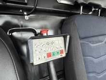 AUTO CHERRY PICKER - 7 TONS