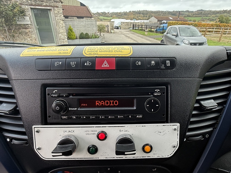 Iveco 3.0D HPI 18V 70C 3450 Dropside 2dr Diesel HiMatic MWB Euro 6 (DRW) (180 ps)