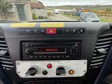 AUTO CHERRY PICKER - 7 TONS