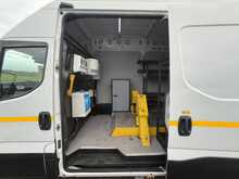 AUTO CHERRY PICKER - 7 TONS