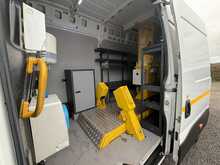 AUTO CHERRY PICKER - 7 TONS