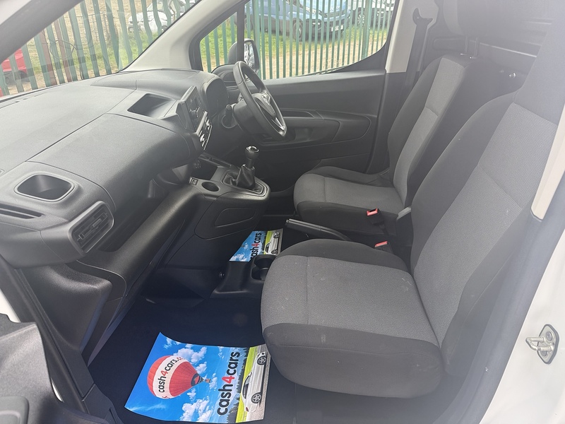 Vauxhall 1.5 Turbo D 2300 Edition Panel Van 4dr Diesel Manual L2 H1 Euro 6 (s/s) (100 ps)