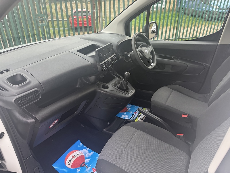 Vauxhall 1.5 Turbo D 2300 Edition Panel Van 4dr Diesel Manual L2 H1 Euro 6 (s/s) (100 ps)