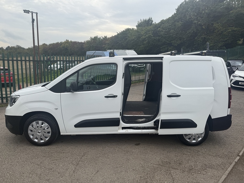 Vauxhall 1.5 Turbo D 2300 Edition Panel Van 4dr Diesel Manual L2 H1 Euro 6 (s/s) (100 ps)