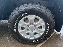 4WD-TOWBAR-SATNAV-AIRCON