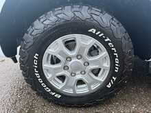 4WD-TOWBAR-SATNAV-AIRCON