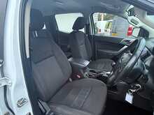 4WD-TOWBAR-SATNAV-AIRCON