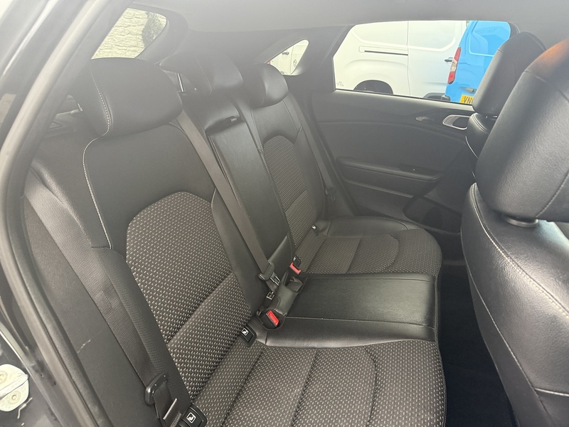 Kia 1.6 CRDi MHEV 3 Hatchback 5dr Diesel Hybrid Manual Euro 6 (s/s) (134 bhp)