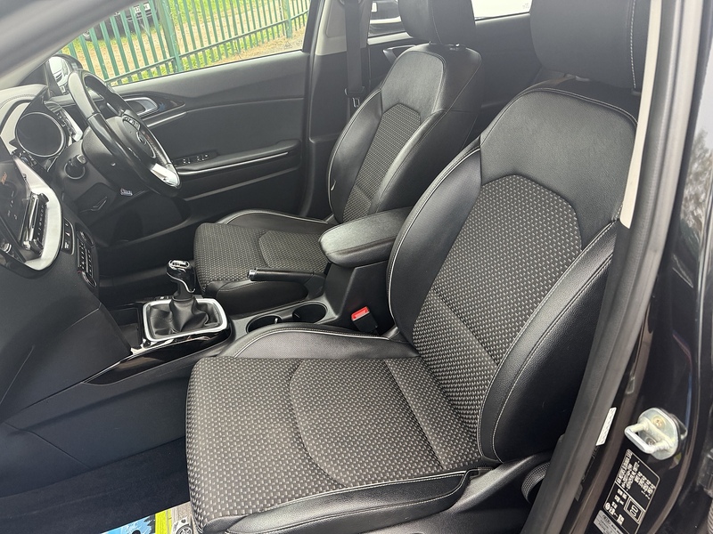 Kia 1.6 CRDi MHEV 3 Hatchback 5dr Diesel Hybrid Manual Euro 6 (s/s) (134 bhp)