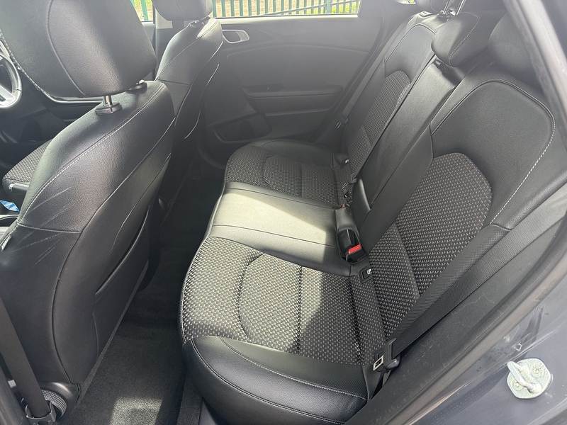 Kia 1.6 CRDi MHEV 3 Hatchback 5dr Diesel Hybrid Manual Euro 6 (s/s) (134 bhp)