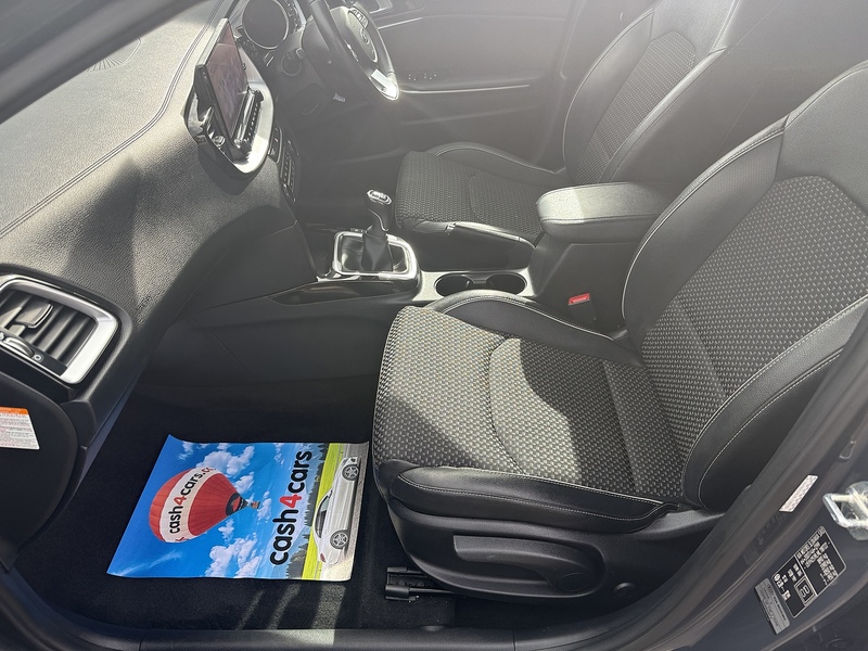 Kia 1.6 CRDi MHEV 3 Hatchback 5dr Diesel Hybrid Manual Euro 6 (s/s) (134 bhp)