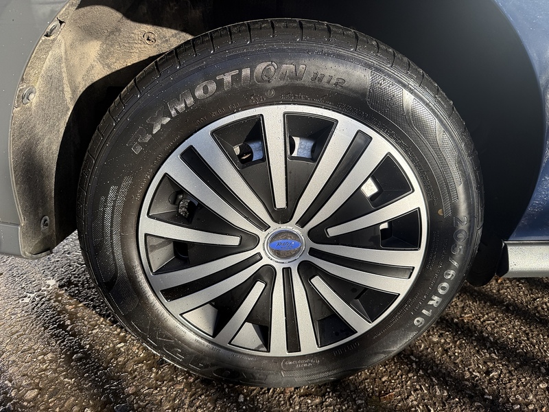 Ford 1.5 TDCi 220 Panel Van 5dr Diesel Manual L1 H1 (124 g/km, 99 bhp)