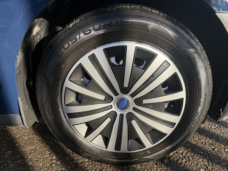 Ford 1.5 TDCi 220 Panel Van 5dr Diesel Manual L1 H1 (124 g/km, 99 bhp)