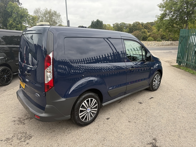 Ford 1.5 TDCi 220 Panel Van 5dr Diesel Manual L1 H1 (124 g/km, 99 bhp)