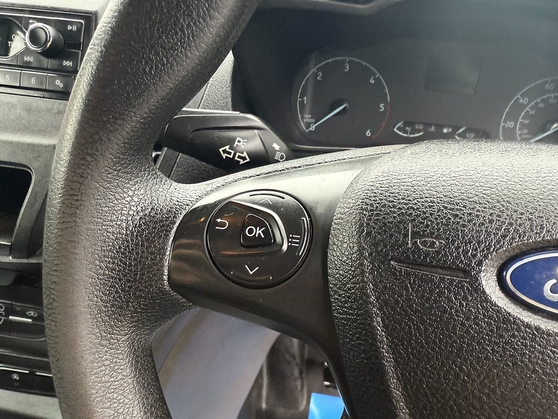 Ford 1.5 230 EcoBlue Leader Crew Van Double Cab 6dr Diesel Manual L2 Euro 6 (s/s) (100 ps)