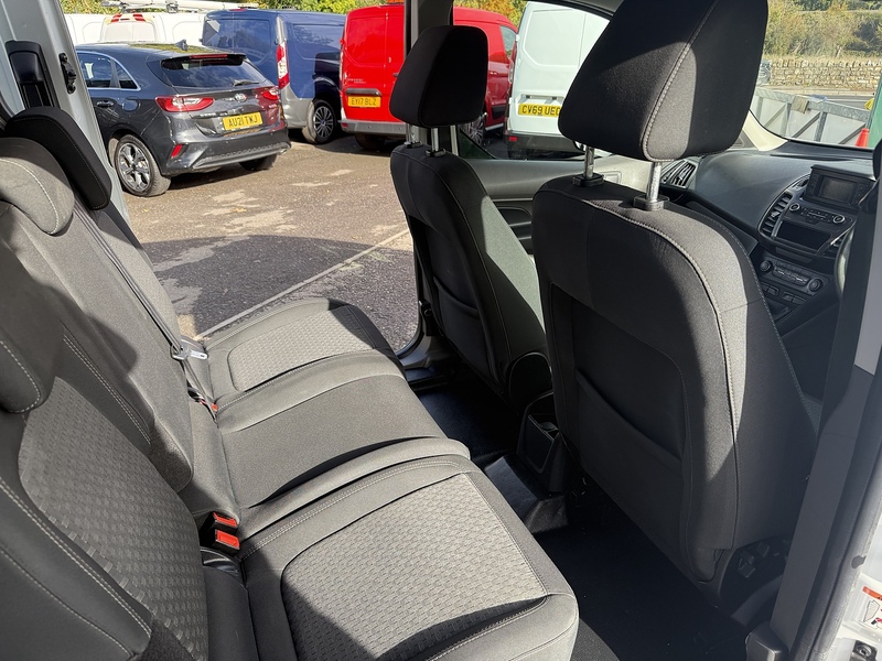 Ford 1.5 230 EcoBlue Trend Crew Van Double Cab 6dr Diesel Manual L2 Euro 6 (s/s) (120 ps)