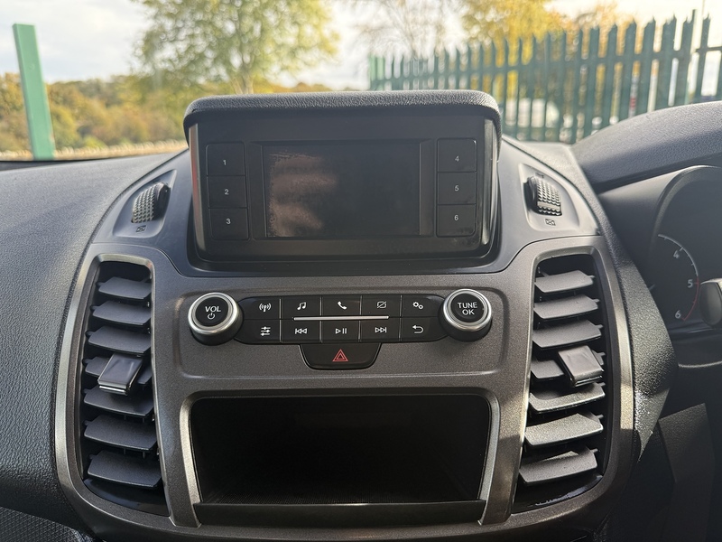 Ford 1.5 230 EcoBlue Trend Crew Van Double Cab 6dr Diesel Manual L2 Euro 6 (s/s) (120 ps)