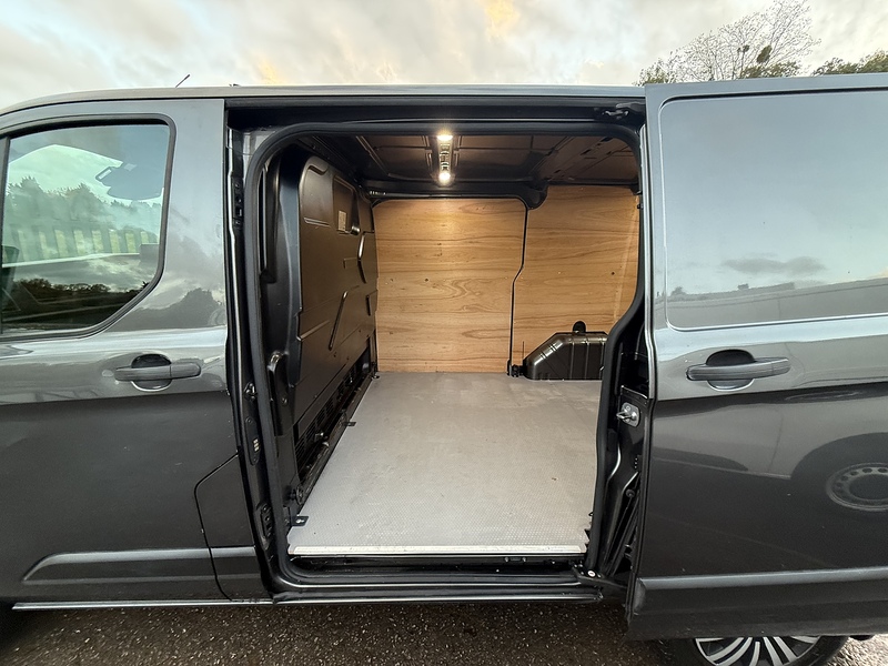 Ford 2.0 320 EcoBlue Trend Panel Van 5dr Diesel Manual L1 H1 Euro 6 (s/s) (130 ps)