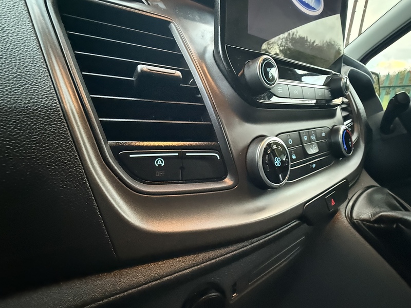 Ford 2.0 320 EcoBlue Trend Panel Van 5dr Diesel Manual L1 H1 Euro 6 (s/s) (130 ps)