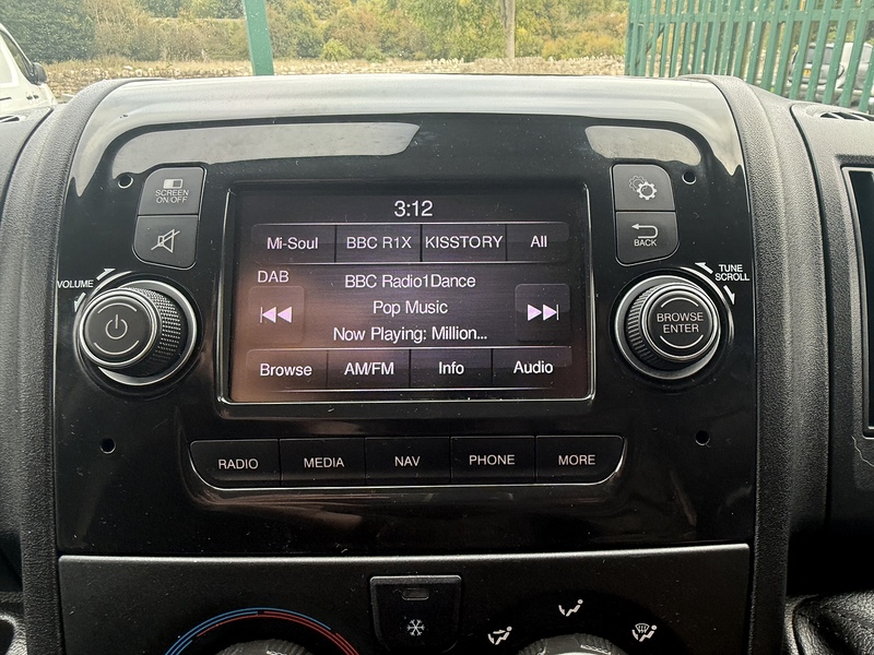 Citroen 2.2 BlueHDi 35 Enterprise Panel Van 5dr Diesel Manual L3 High Roof Euro 6 (s/s) (140 ps)