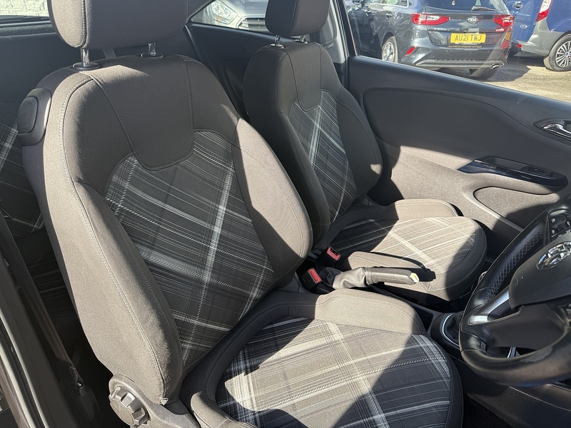 Vauxhall 1.0i Turbo ecoFLEX Limited Edition Hatchback 3dr Petrol Manual Euro 6 (s/s) (115 ps)